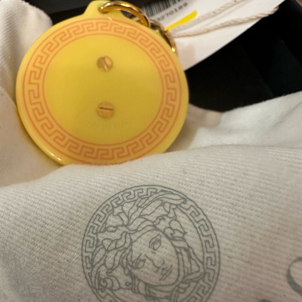 Versace Key chain - Picture 3 of 4